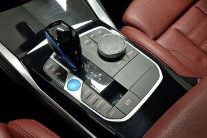 BMW i4 esikatselu 15