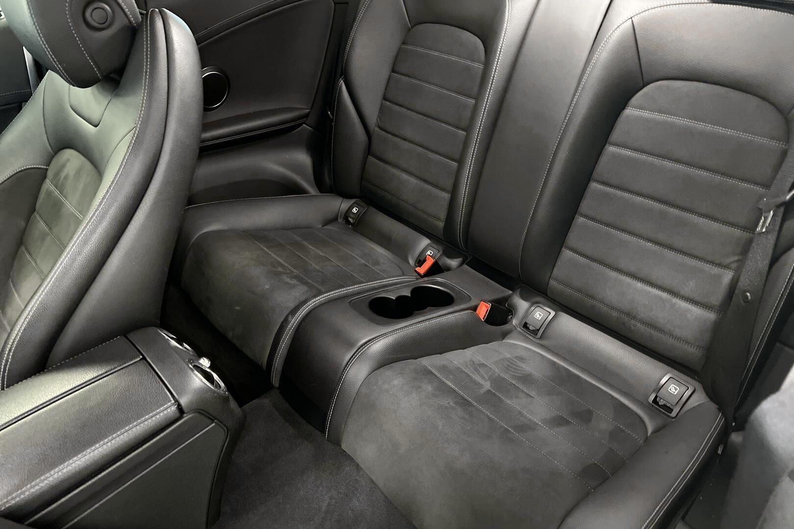 Mercedes-Benz C iso kuva 10