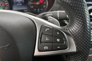 Mercedes-Benz C esikatselu 18