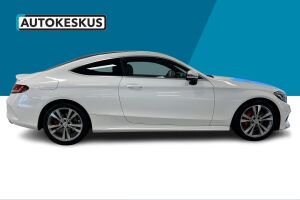 Mercedes-Benz C esikatselu 4