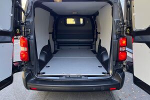 Toyota Proace esikatselu 7