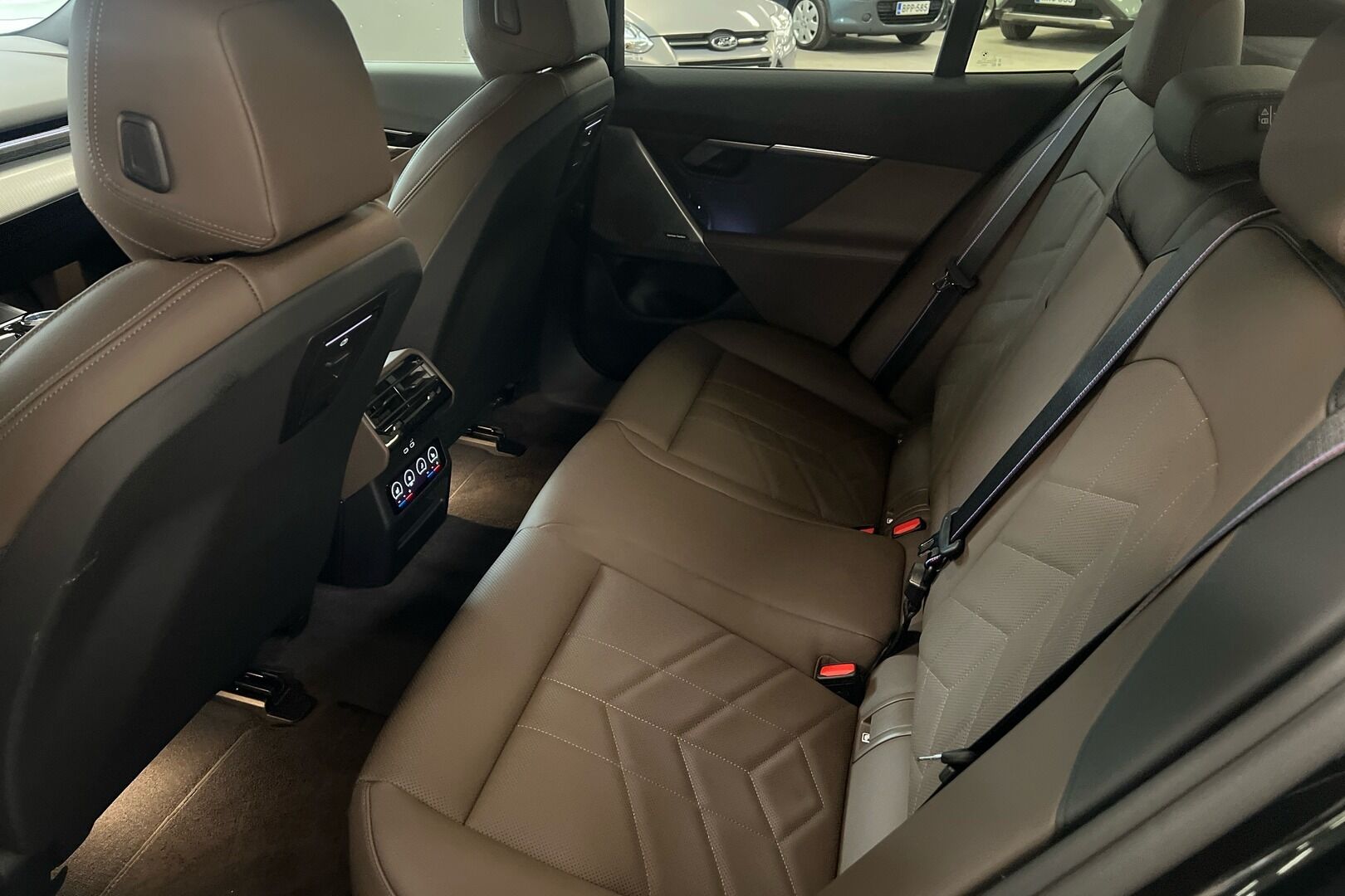 BMW 5-sarja iso kuva 5