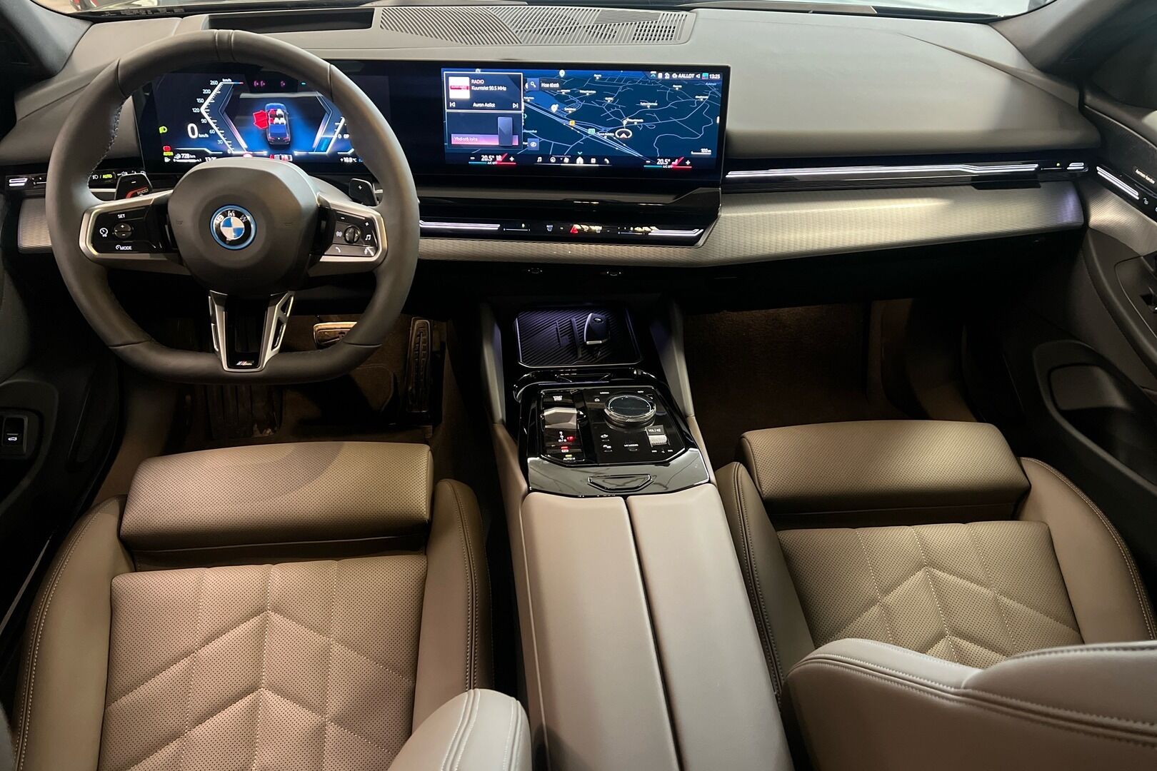 BMW 5-sarja iso kuva 7