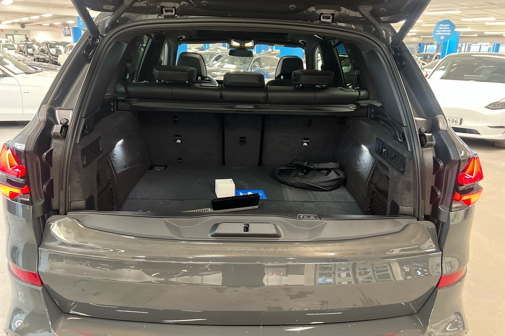 BMW X5 iso kuva 11