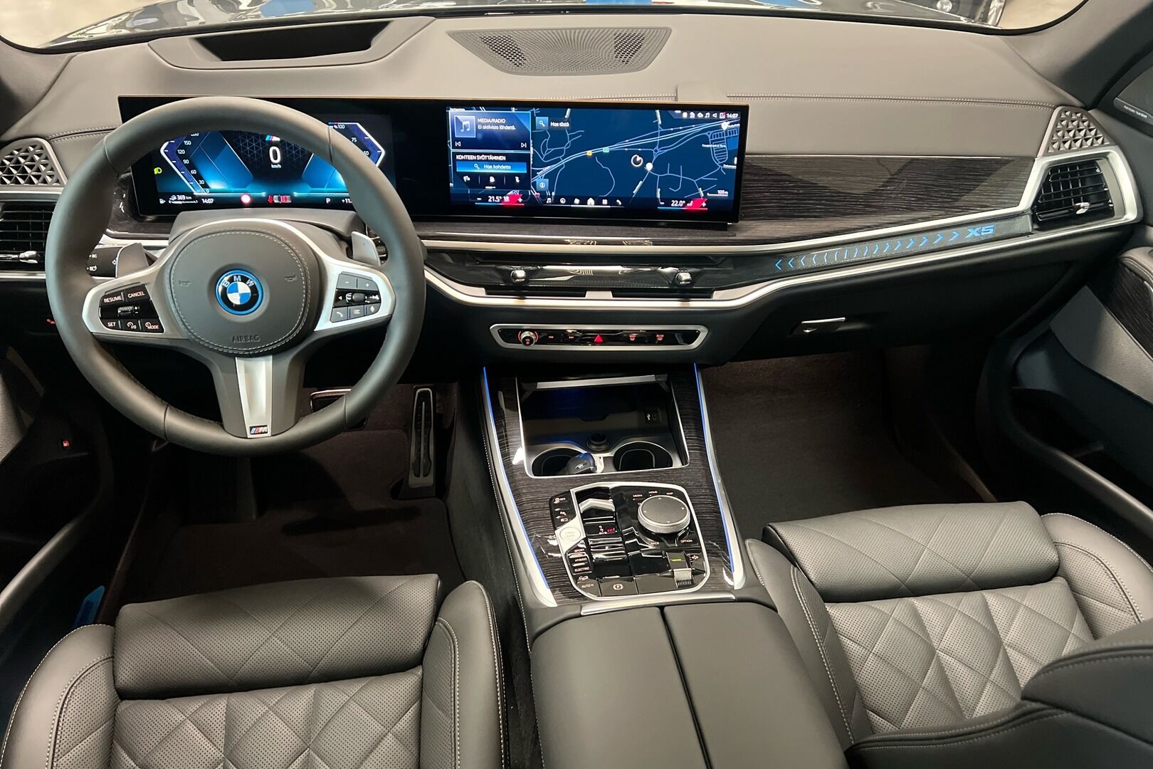 BMW X5 iso kuva 5