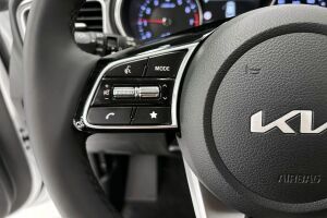 Kia Ceed esikatselu 22