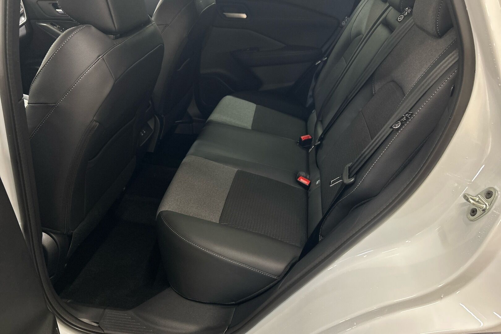 Nissan Qashqai iso kuva 8