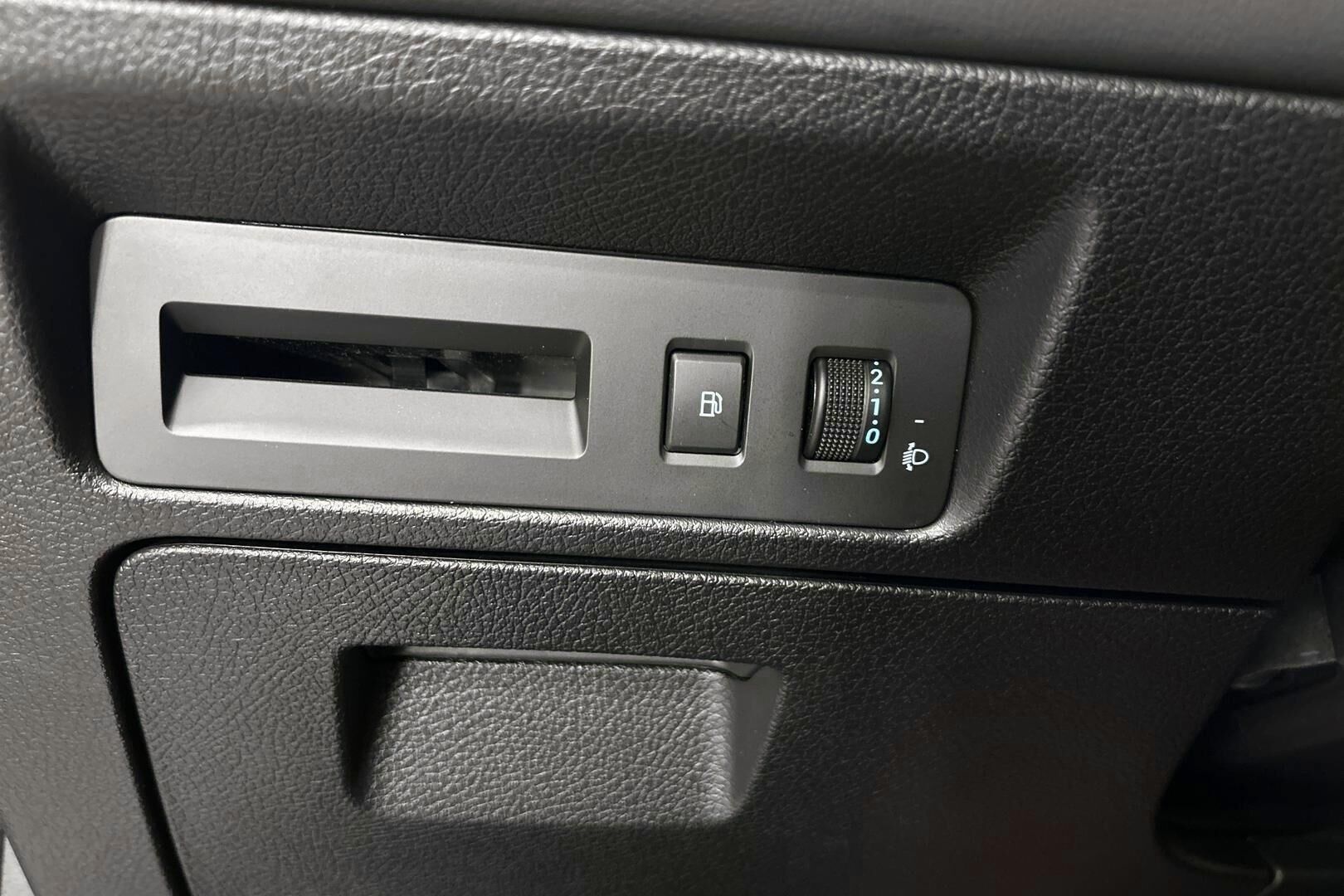 BYD Seal U DM-i iso kuva 18