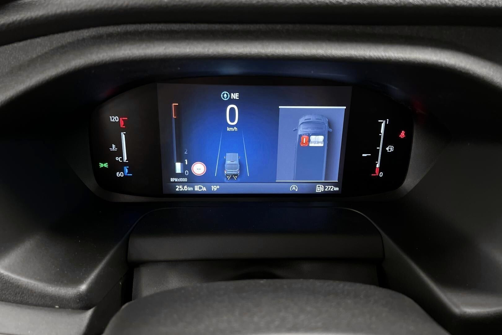 Ford Transit iso kuva 13