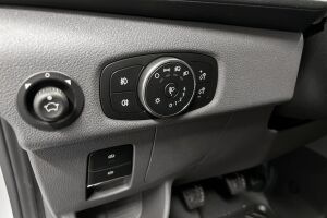 Ford Transit esikatselu 18