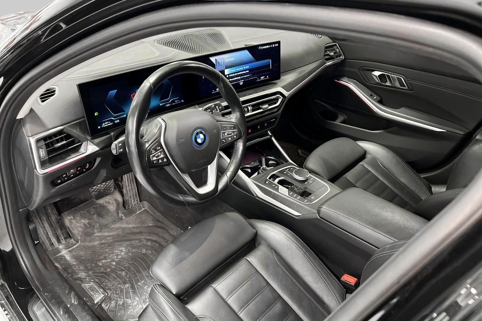 BMW 3-SARJA iso kuva 2
