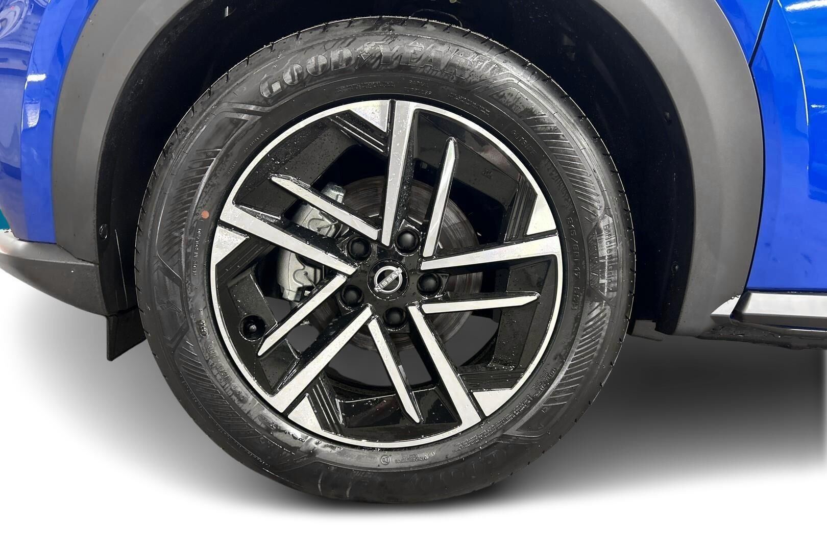 Nissan Juke iso kuva 12