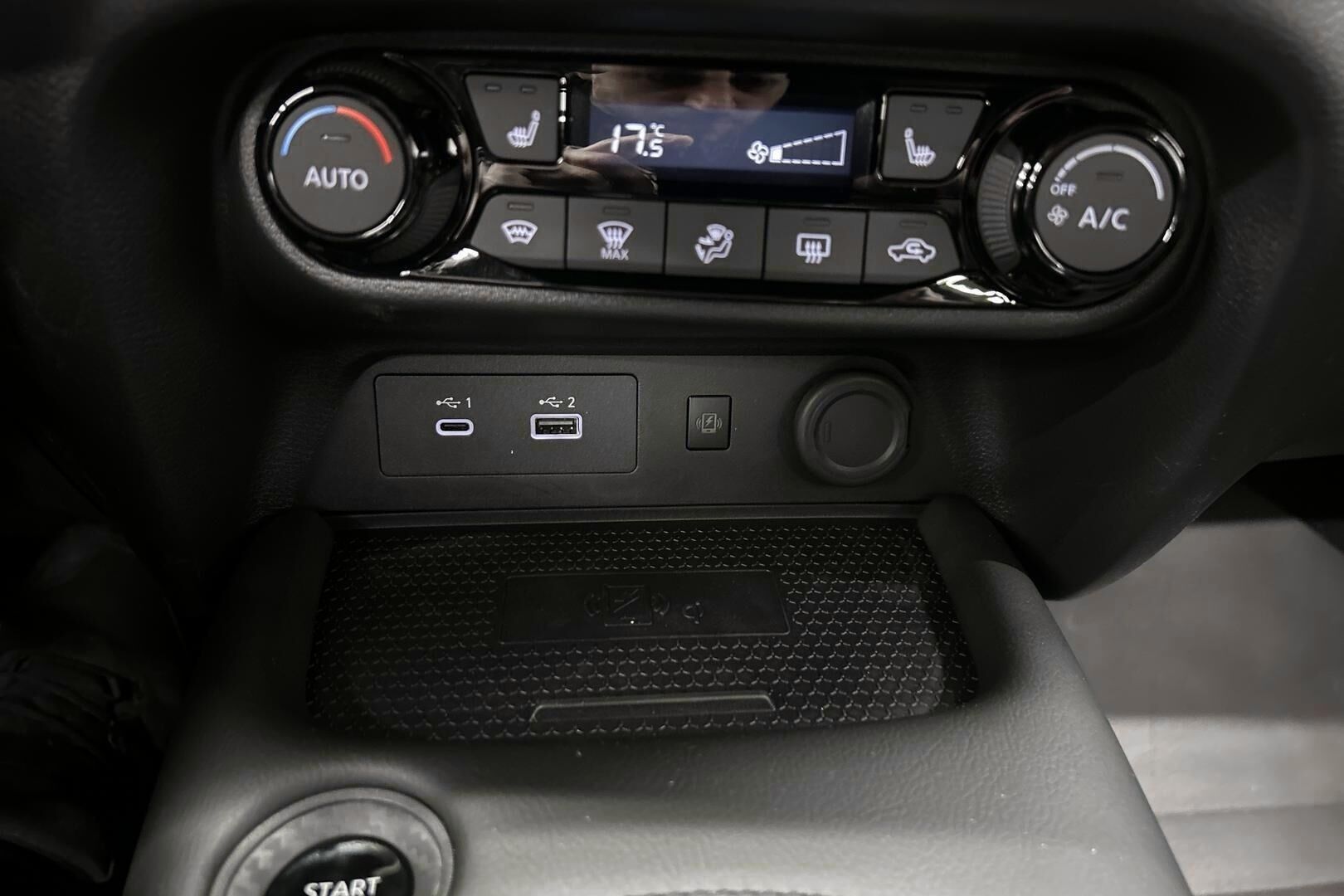 Nissan Juke iso kuva 19