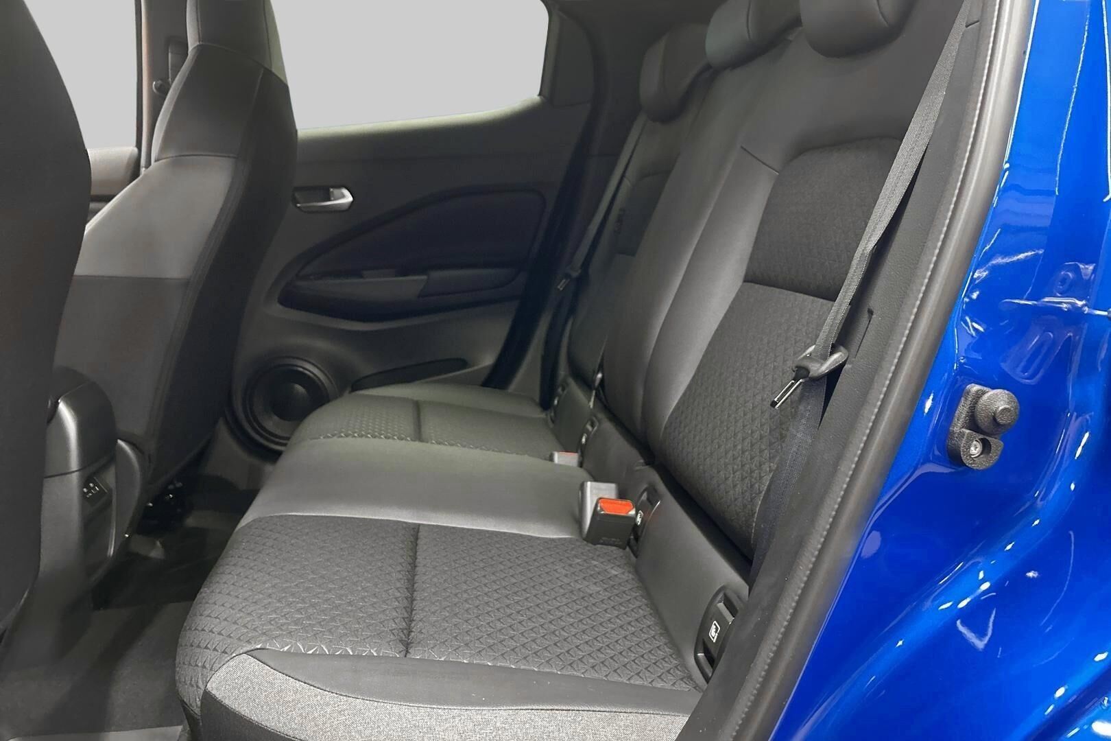 Nissan Juke iso kuva 9