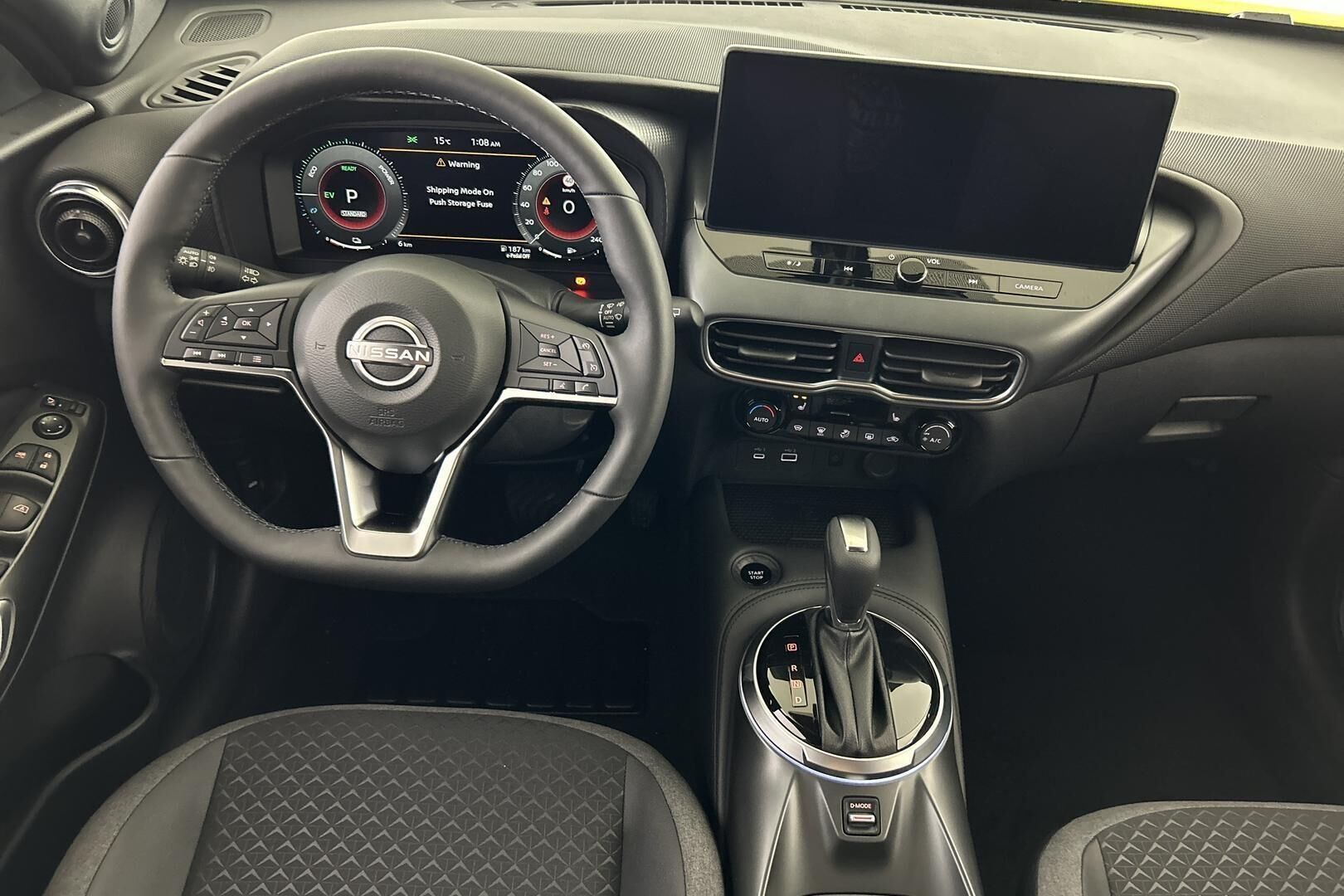 Nissan Juke iso kuva 14