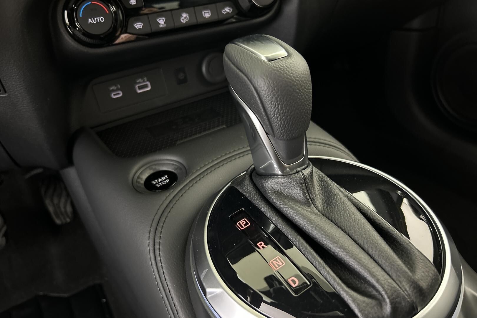 Nissan Juke iso kuva 19