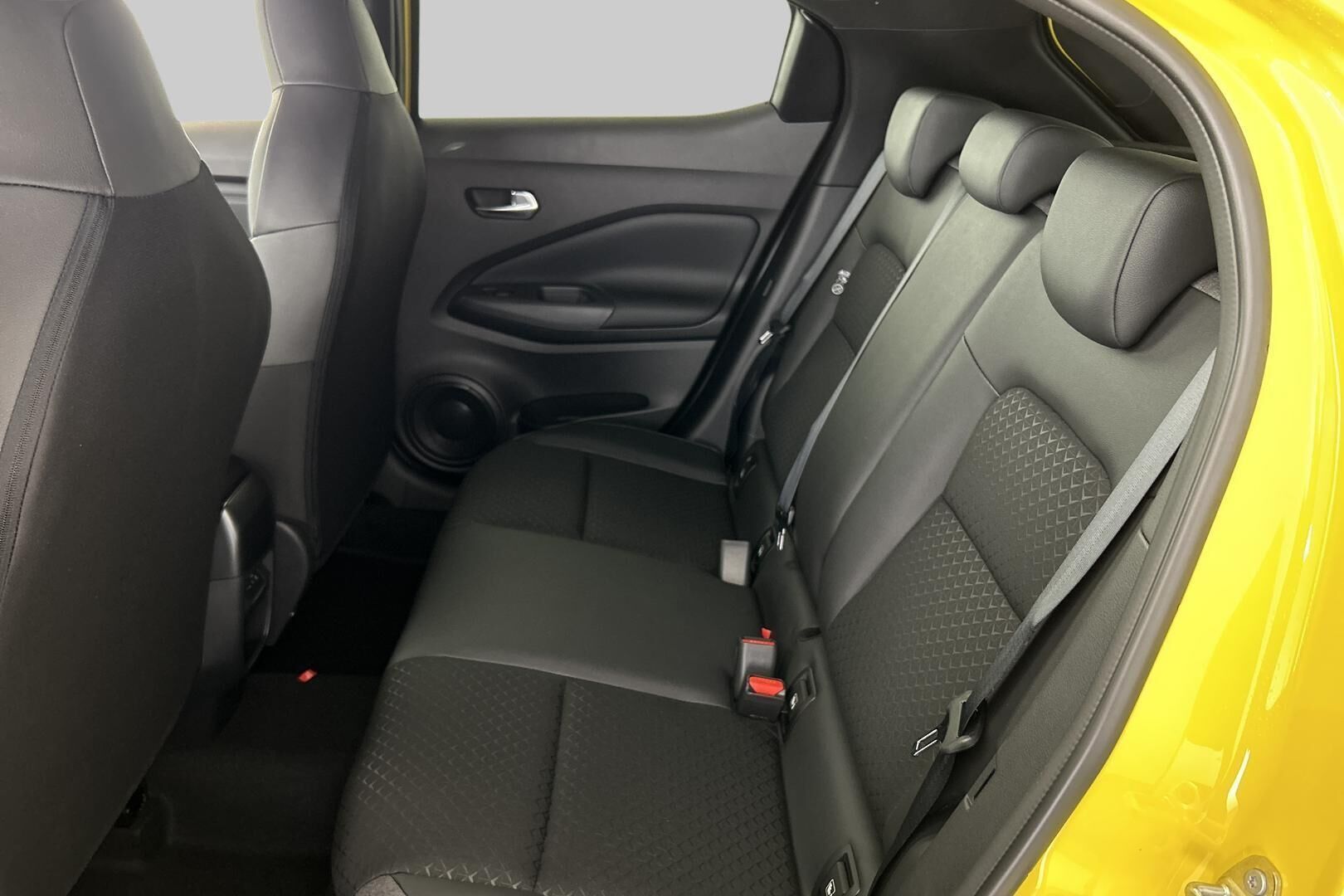 Nissan Juke iso kuva 9