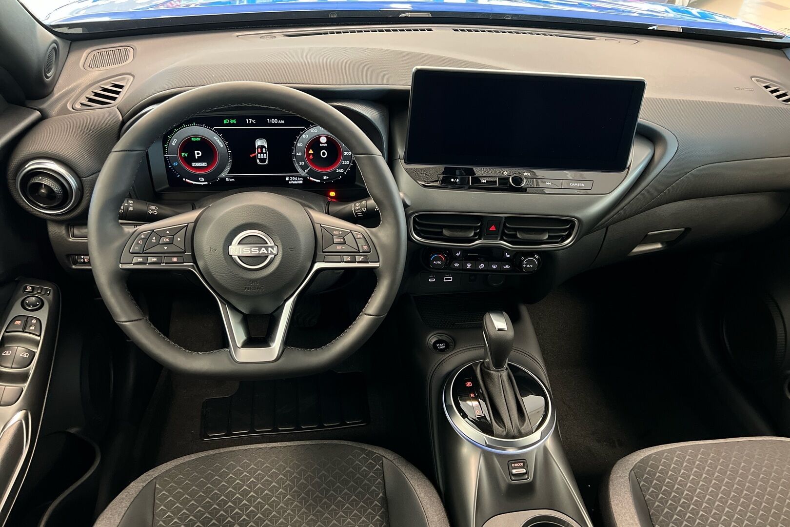 Nissan Juke iso kuva 14