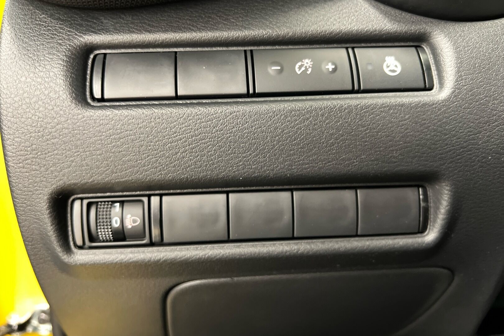 Nissan Juke iso kuva 21