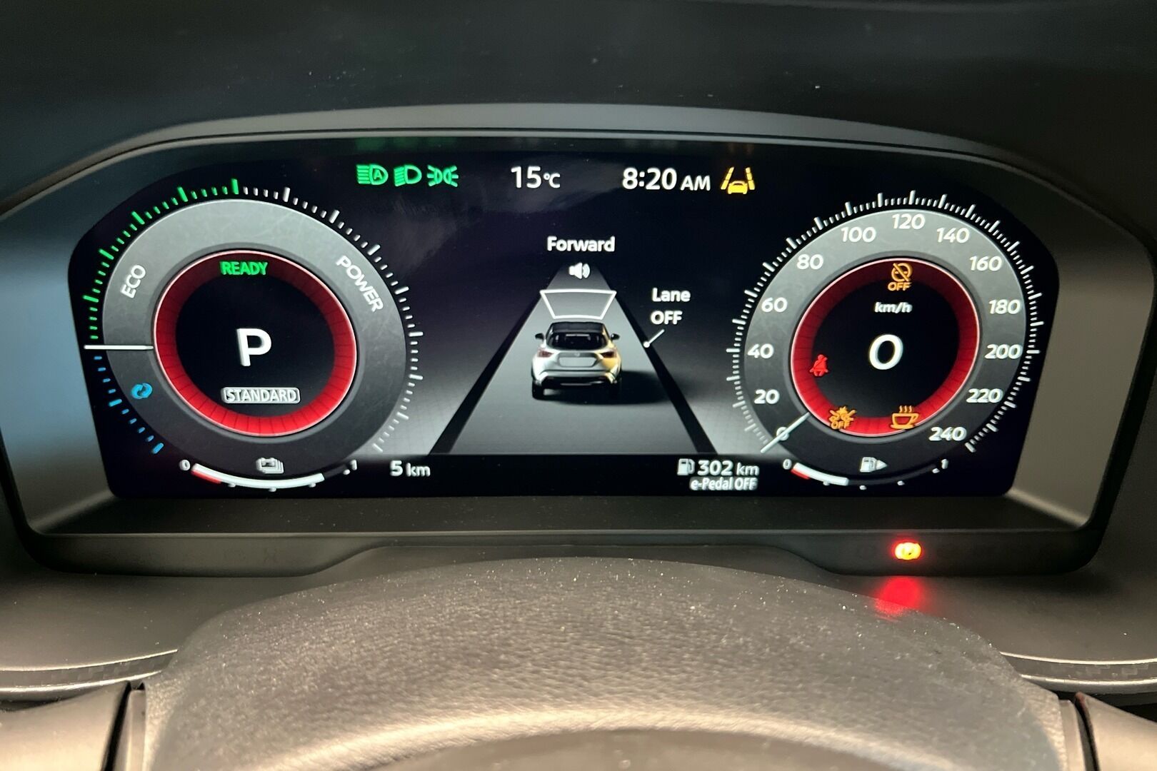 Nissan Juke iso kuva 8