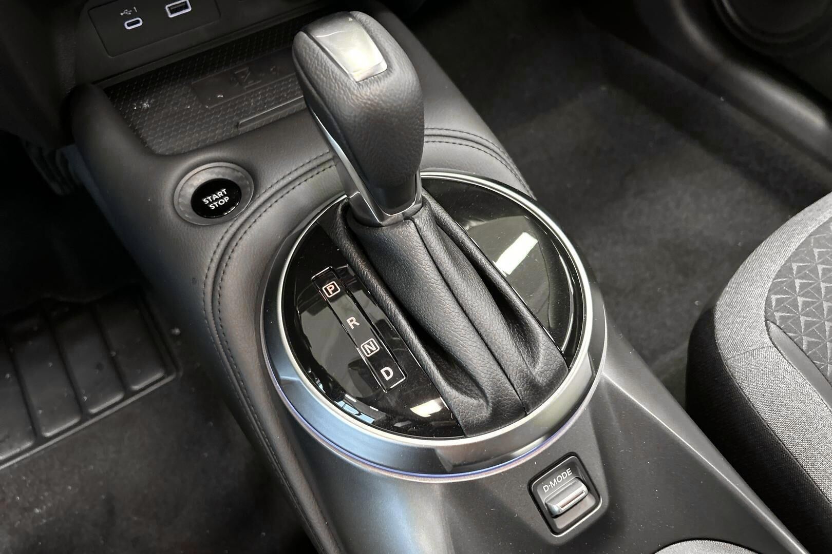 Nissan Juke iso kuva 18