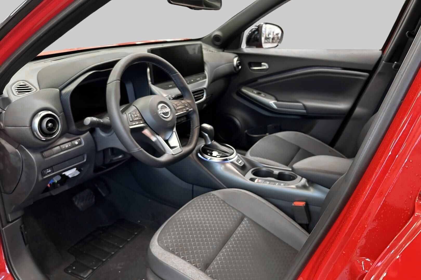 Nissan Juke iso kuva 8