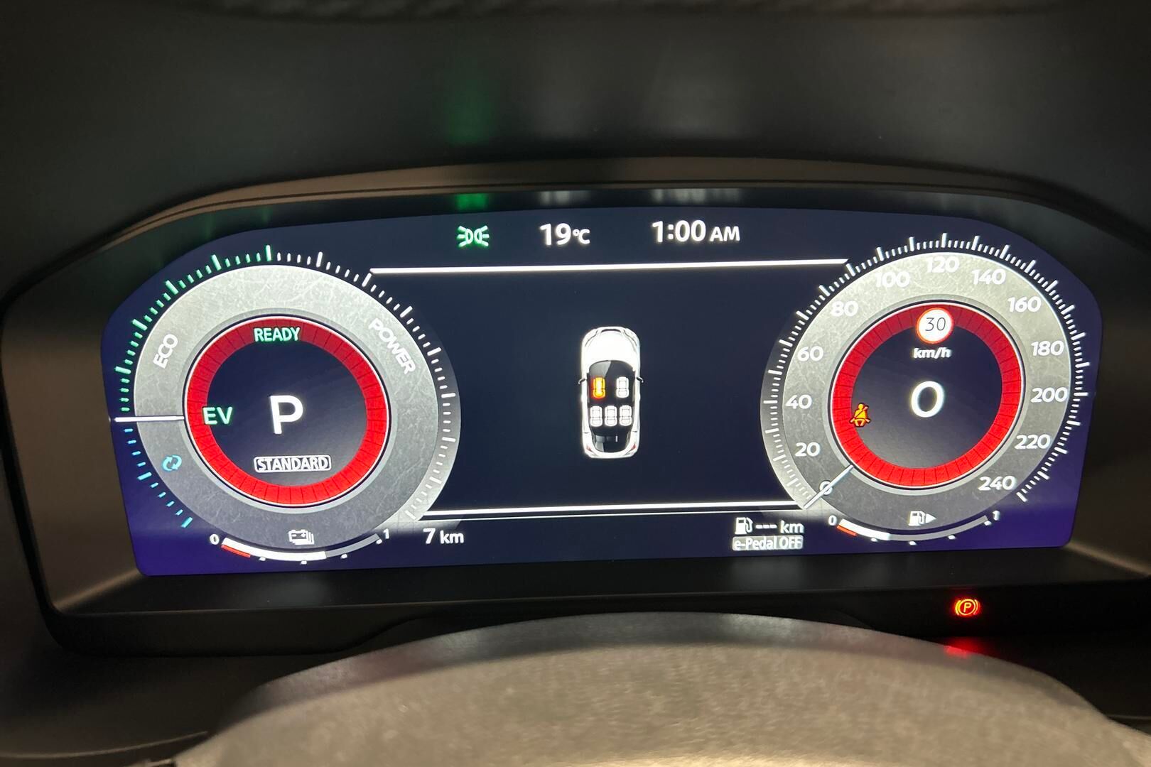 Nissan Juke iso kuva 13