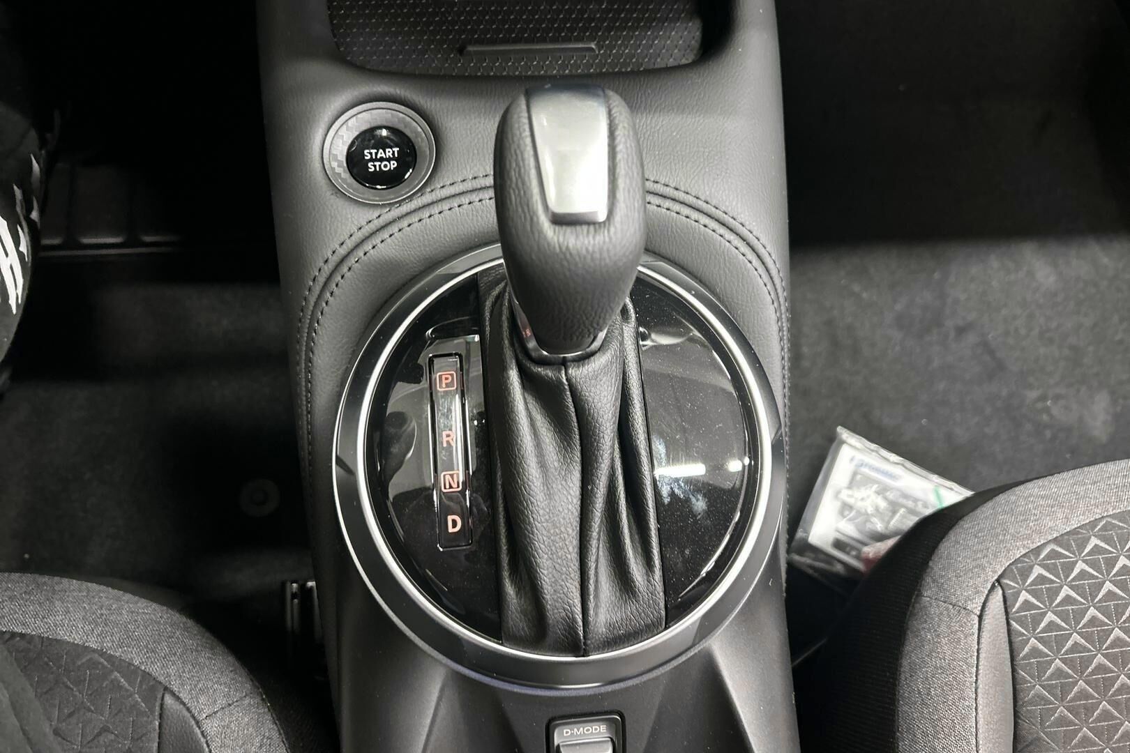 Nissan Juke iso kuva 18