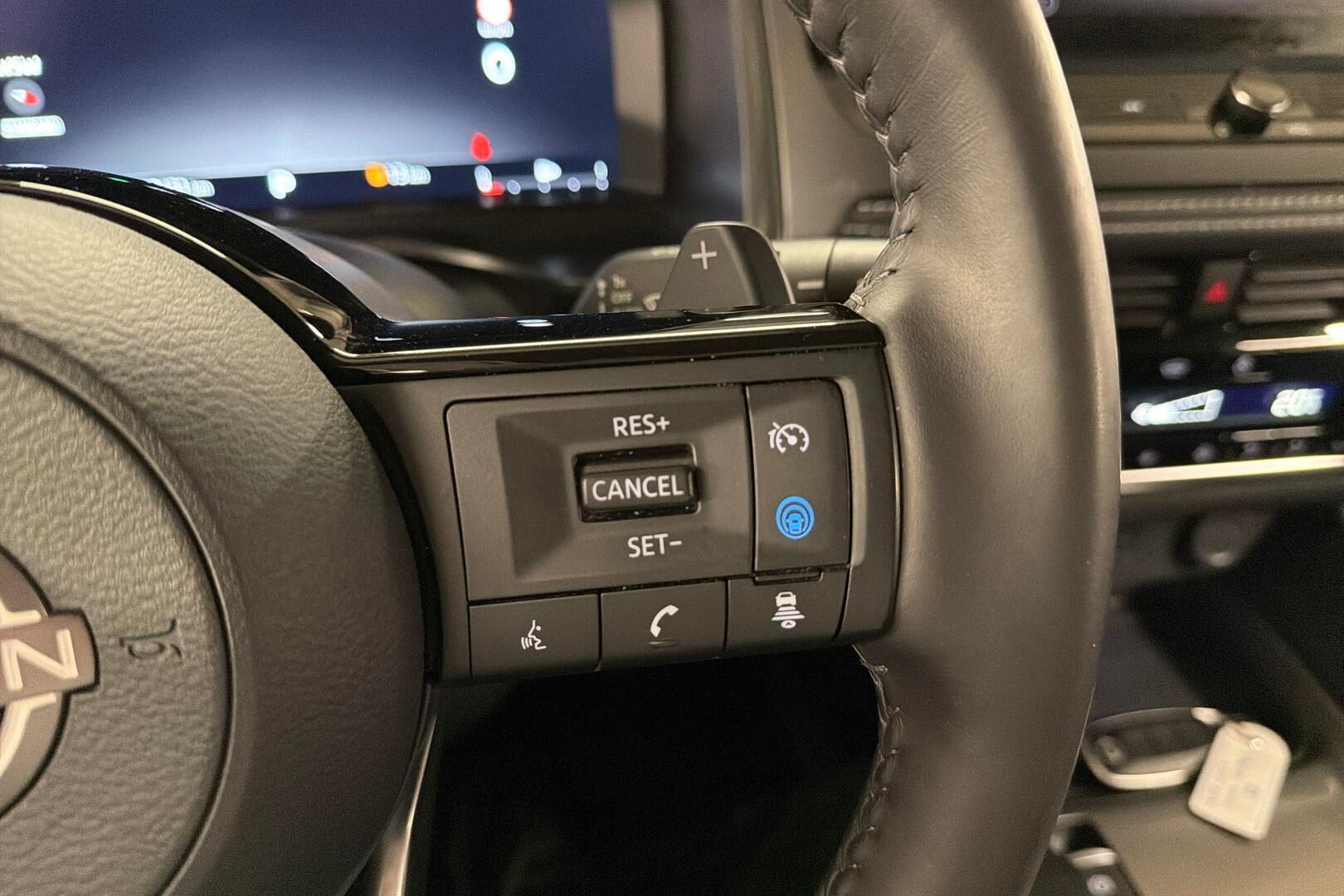 Nissan Qashqai iso kuva 13