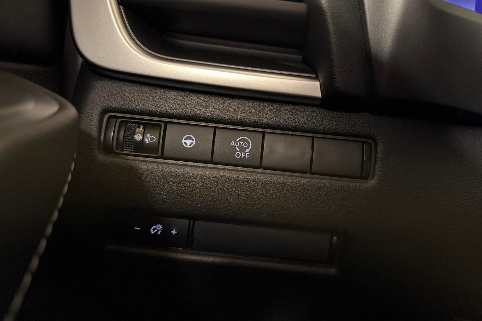 Nissan Qashqai iso kuva 16