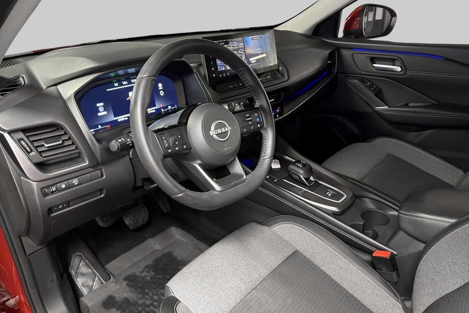 Nissan Qashqai iso kuva 7