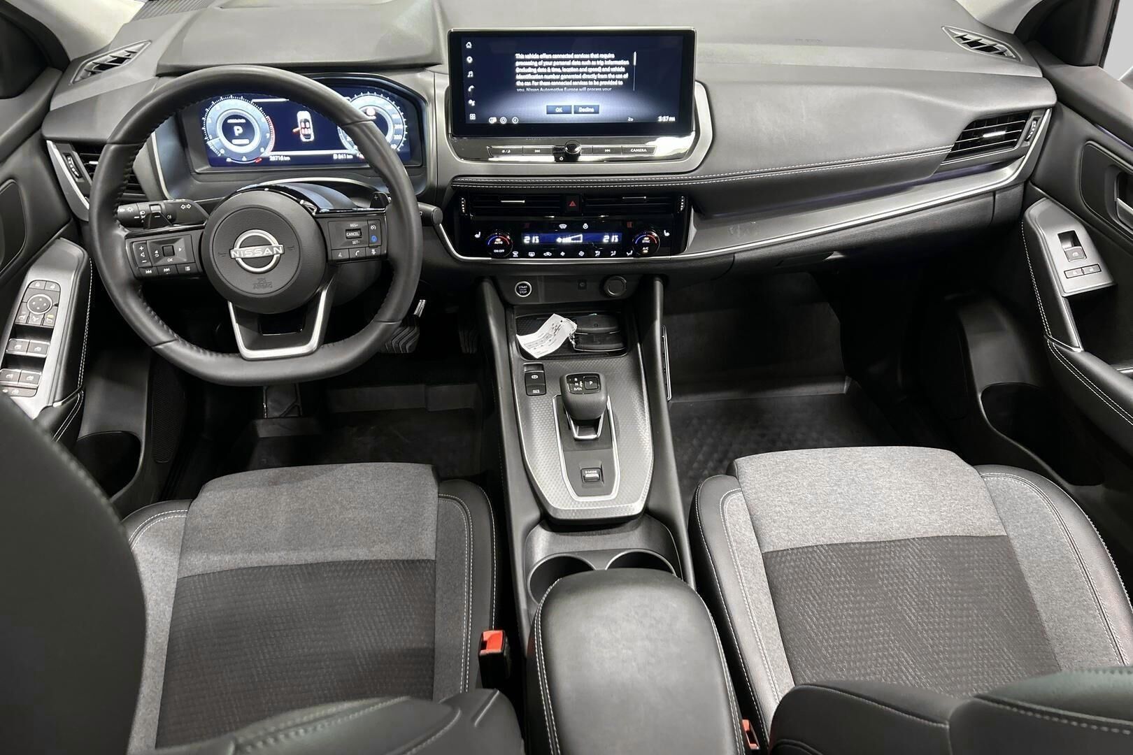 Nissan Qashqai iso kuva 8