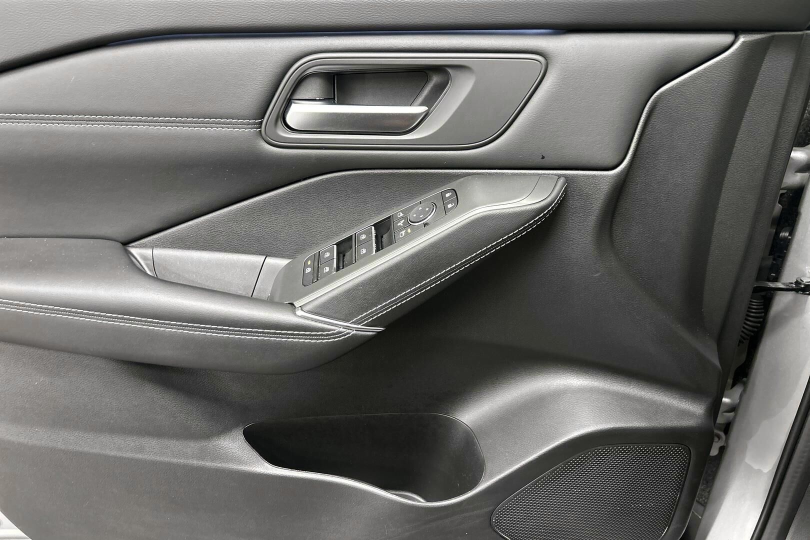 Nissan Qashqai iso kuva 20