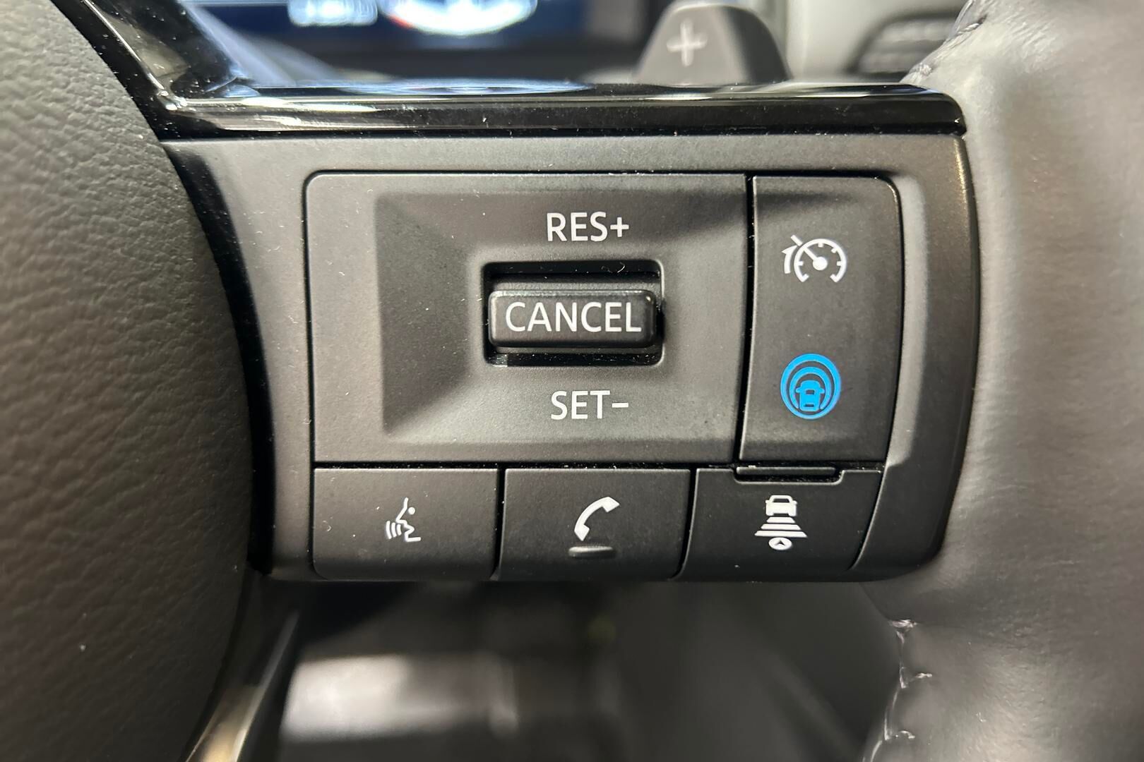 Nissan Qashqai iso kuva 15
