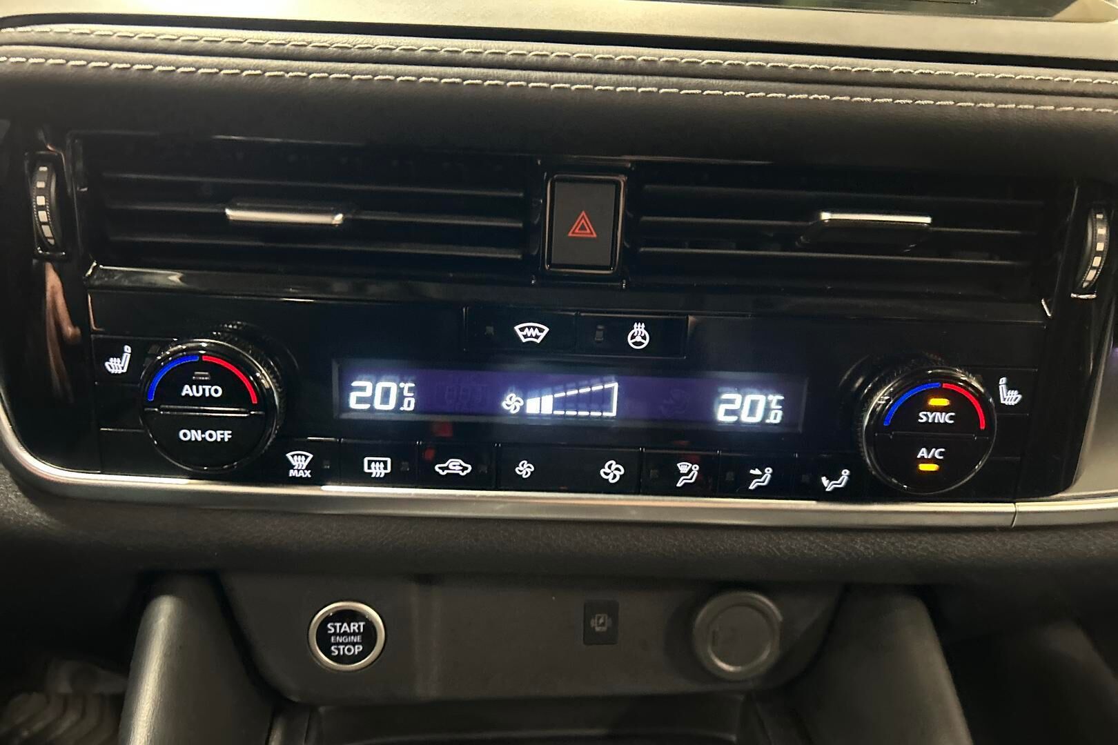 Nissan Qashqai iso kuva 14