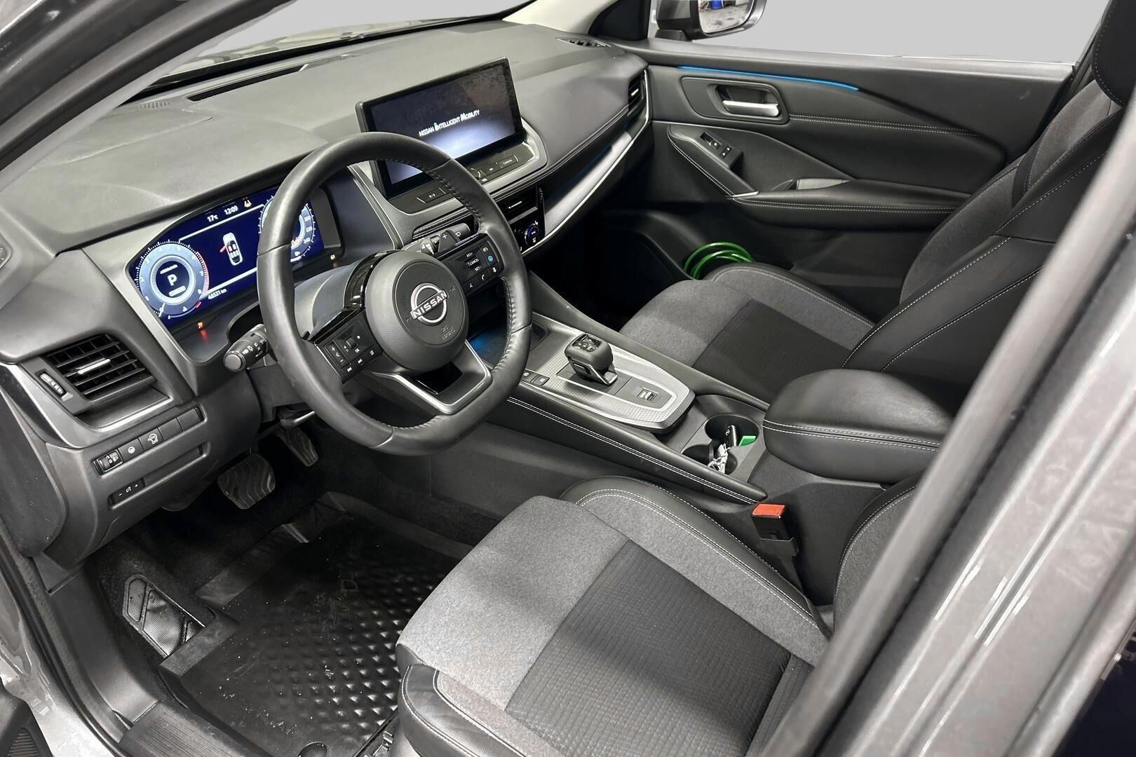Nissan Qashqai iso kuva 7