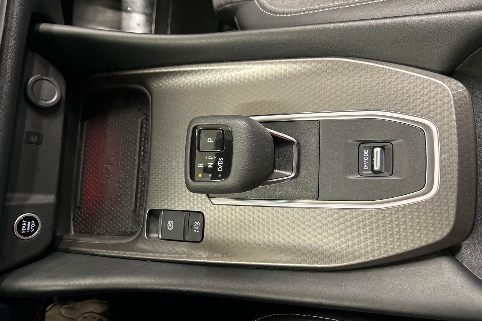 Nissan Qashqai iso kuva 15