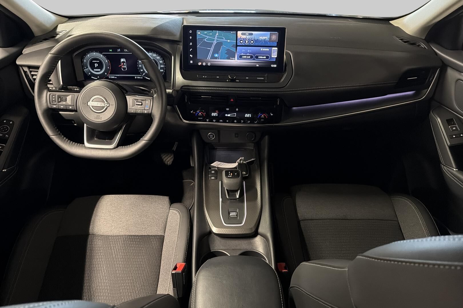 Nissan Qashqai iso kuva 9