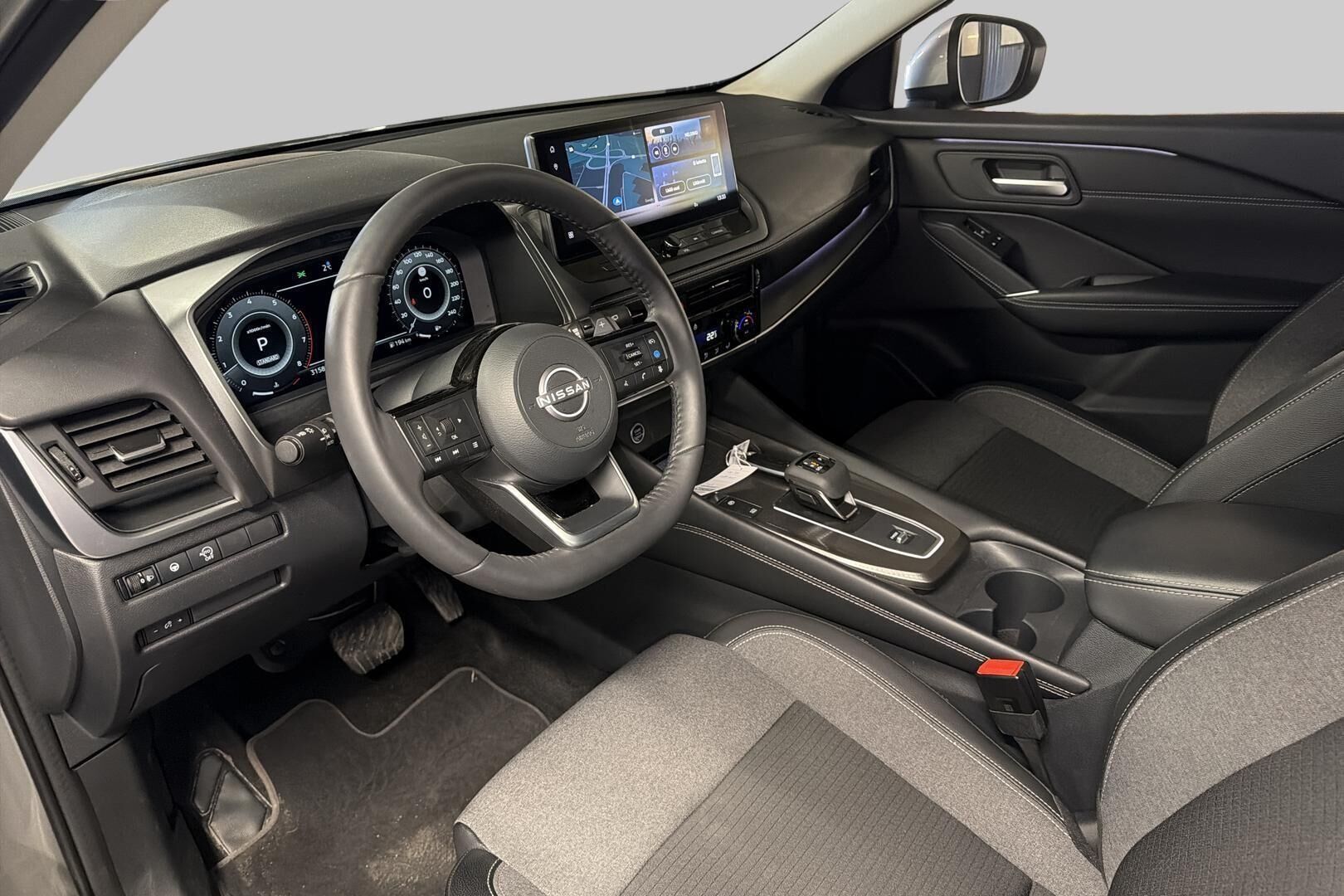 Nissan Qashqai iso kuva 7