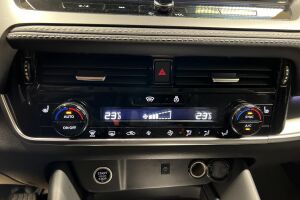 Nissan Qashqai esikatselu 11