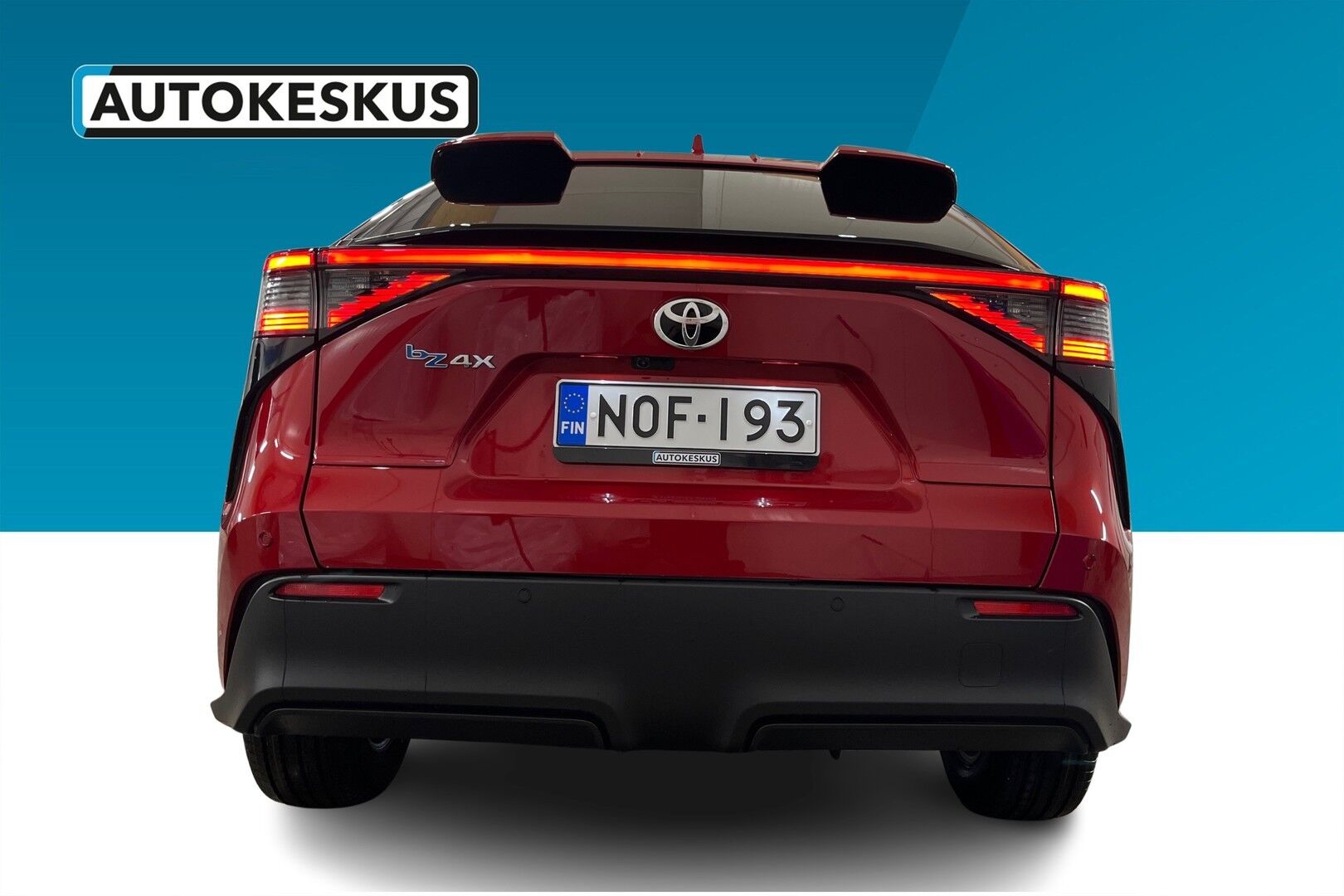 Toyota bZ4X iso kuva 1