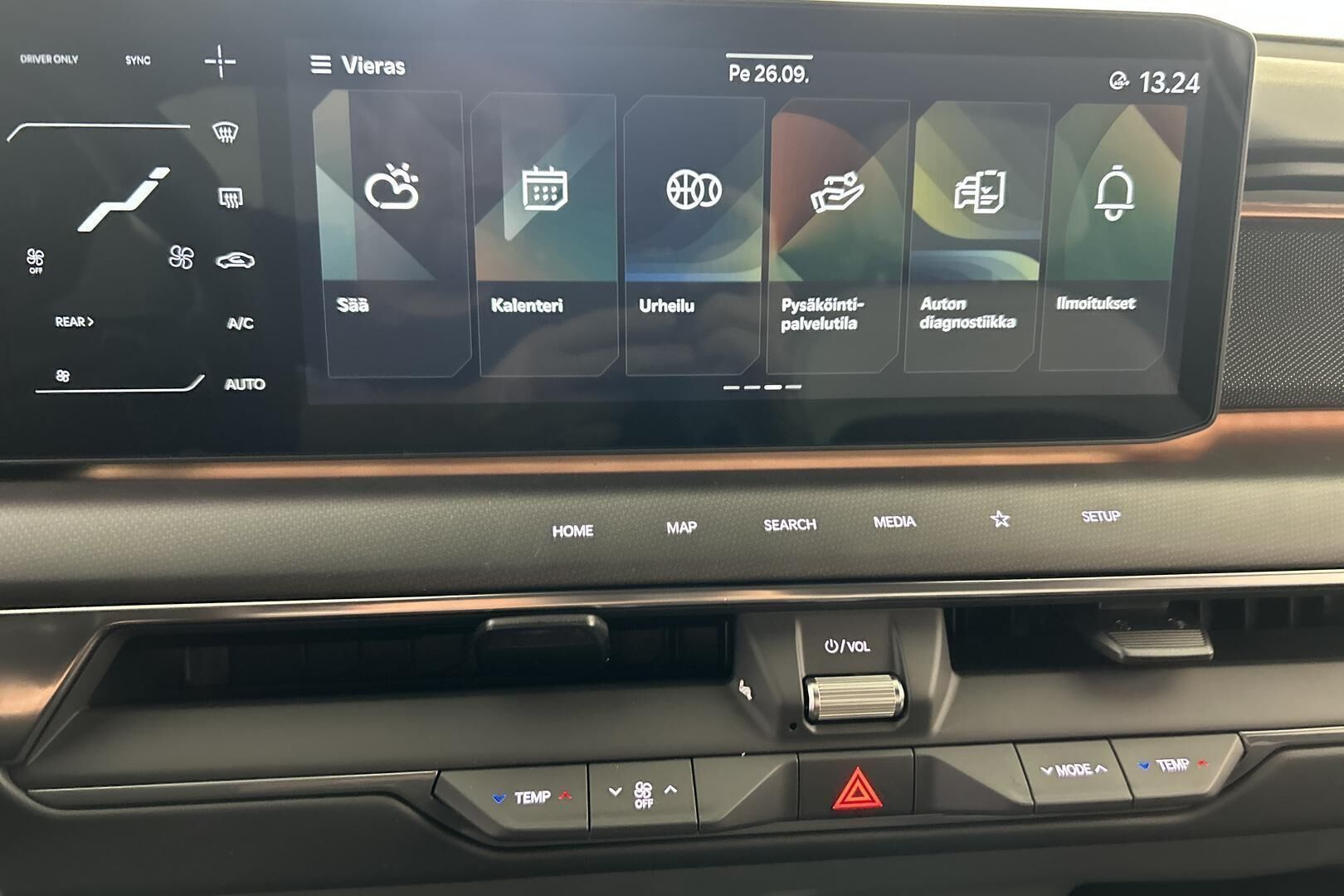 KIA EV9 iso kuva 17