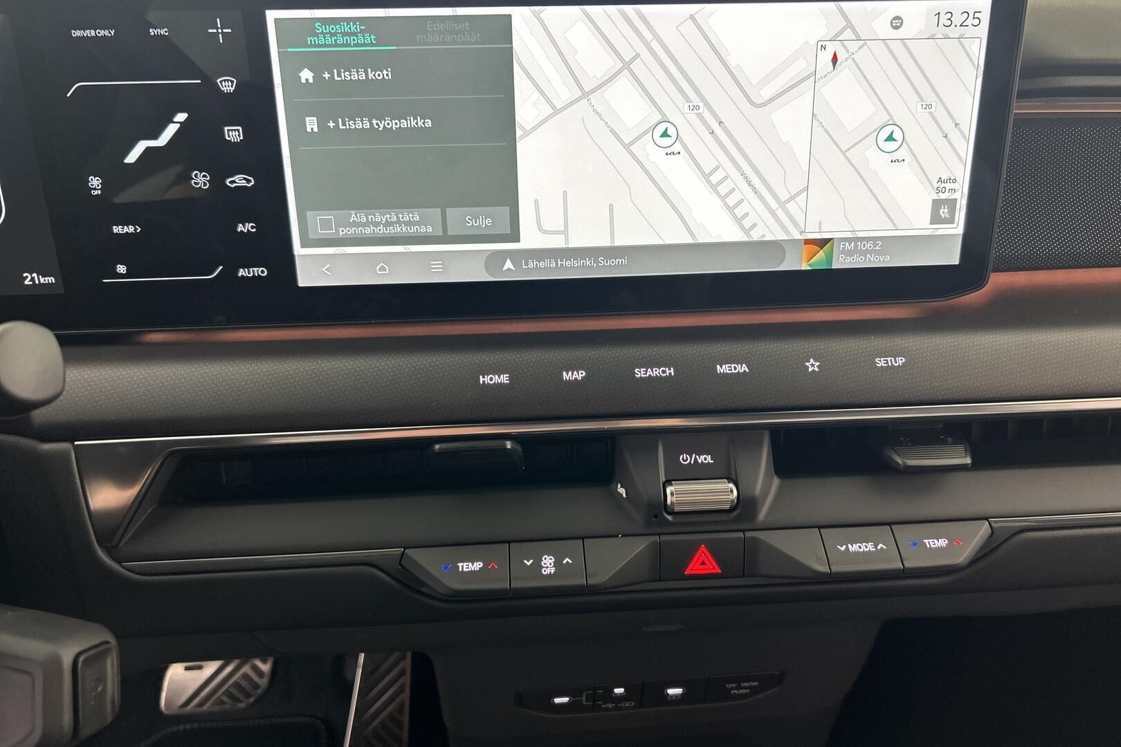 KIA EV9 iso kuva 19