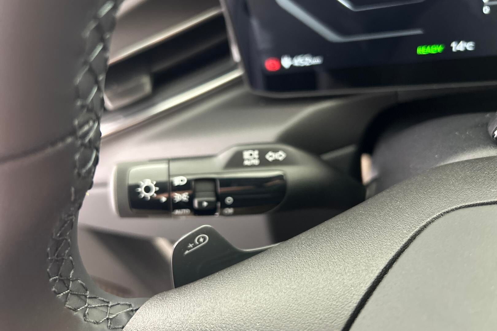 KIA EV9 iso kuva 23