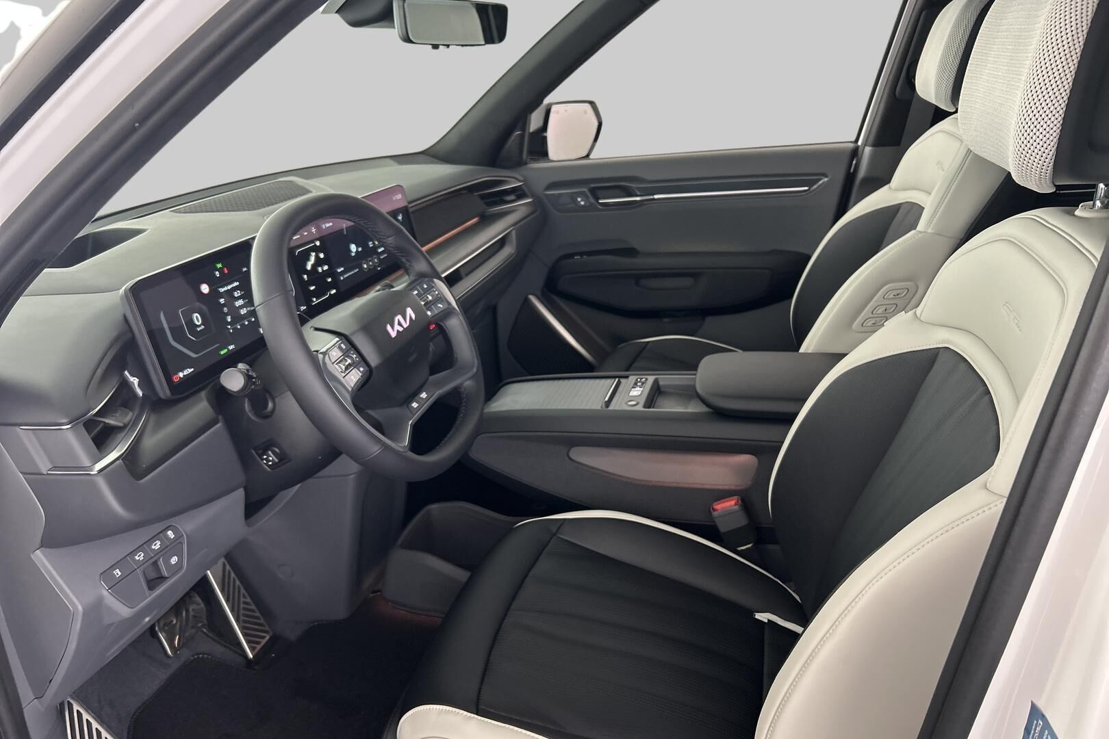 KIA EV9 iso kuva 8