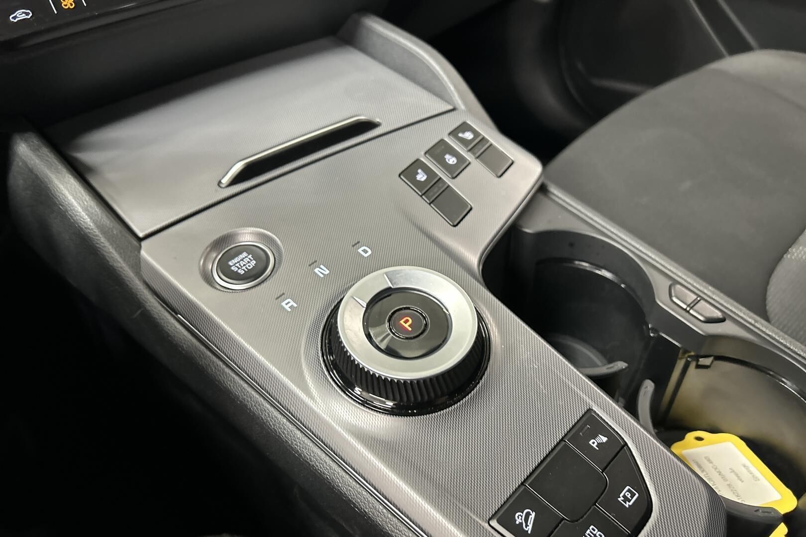 Kia Sportage iso kuva 12