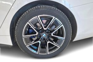 BMW I4 M50 esikatselu 8