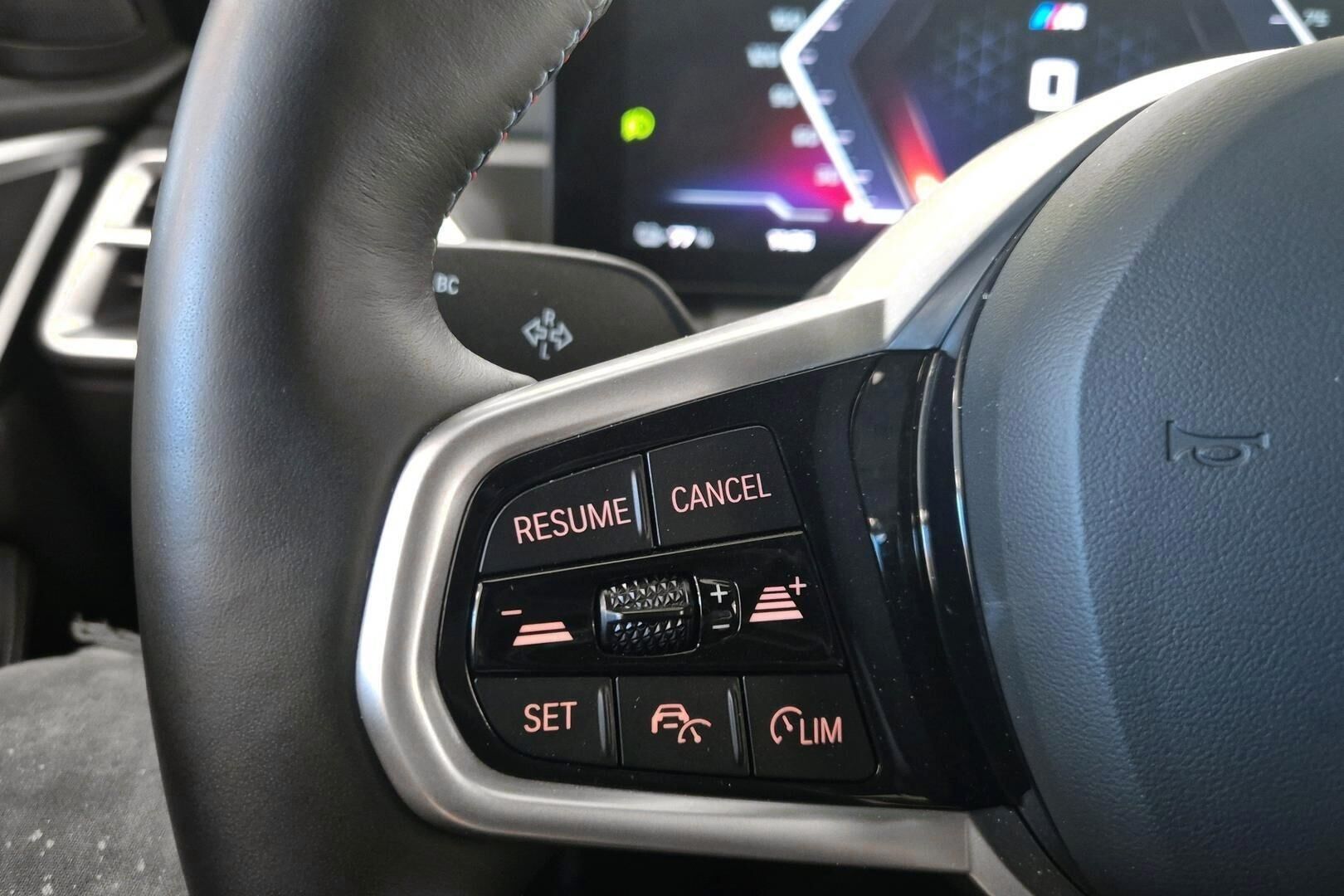 BMW I4 M50 iso kuva 14