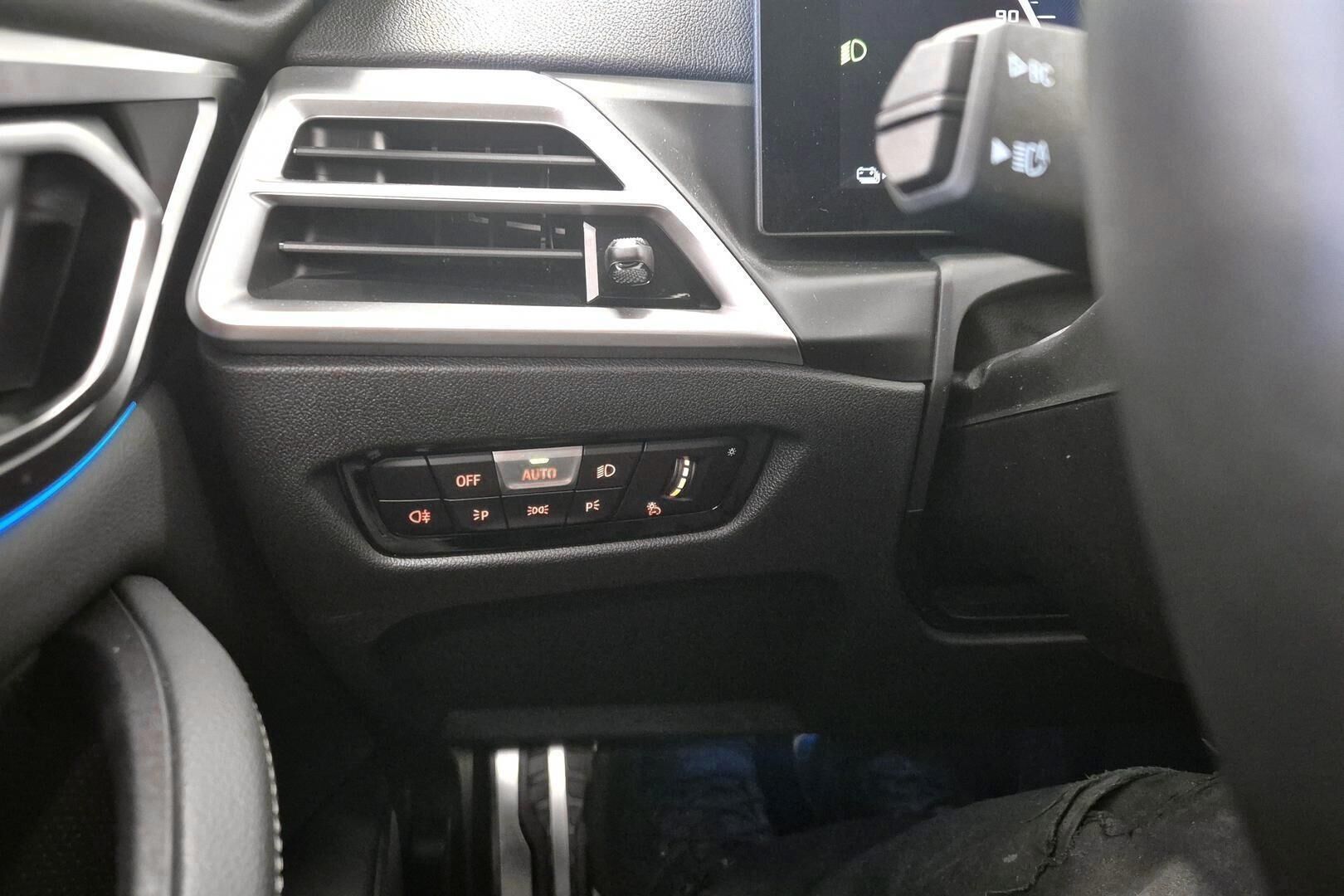 BMW I4 M50 iso kuva 16