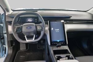 Ford Explorer esikatselu 10